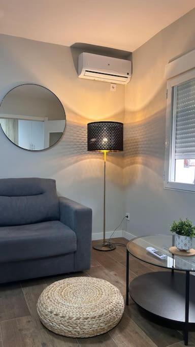 Meta Habitat Ramon Lujan A Apartman Madrid Kültér fotó